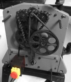 PEUGEOT - ENERGYPLANE-204ASP - Dégauchisseuse-Raboteuse Avec Aspiration Intégrée - 1500W - Largeur 204 Mm -Magasin D'Outils Pour La Maison De Qualité ENERGY PLANE 204ASP Peugeot systeme moteur a chaine