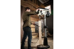 JET - JDP-17 - Perceuse à Colonne - Profondeur De Perçage 127 Mm - 230V Ou 400V-50Hz 550W (0.75CV) S1 Lampe LED Laser Cl. 2 -Magasin D'Outils Pour La Maison De Qualité JET JDP 17 Perceuse a Colonne Profondeur de percage 127 1