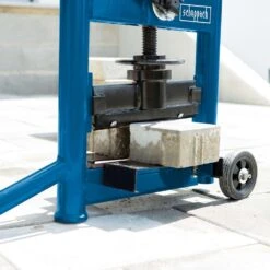 SCHEPPACH - HSC130 Coupe Pavés 330 Mm Avec Couteaux Réversibles + Roues -Magasin D'Outils Pour La Maison De Qualité SCHEPPACH HSC130 Coupe paves avec couteaux reversibles r 3