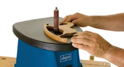 SCHEPPACH - OSM100 Ponceuse Oscillante 220-240V 50Hz 450W -Magasin D'Outils Pour La Maison De Qualité SCHEPPACH OSM100 Ponceuse oscillante 220 240V 50Hz 450W 1