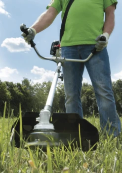 SCHEPPACH - Débroussailleuse BCH3300-100PB Avec 2ème Bobine Incluse Et Harnais Offert ! -Magasin D'Outils Pour La Maison De Qualité Scheppach Debroussailleuse BCH3300 100PB avec 2eme bob 2