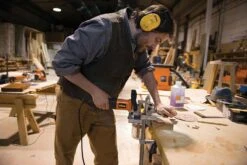 TRITON - TDJ600 - Chevilleuse Tourilloneuse électrique - 710W - Profondeur De Perçage 0 - 38 Mm -Magasin D'Outils Pour La Maison De Qualité TDJ600 Fraiseeuse pour assemblages Triton