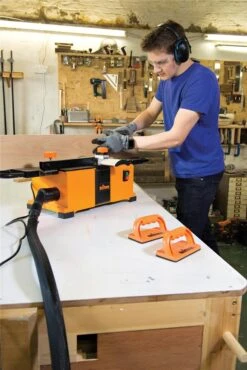 TRITON - TSPL152 - Dégauchisseuse D'établi - Largeur De Dégau 152 Mm - 1100 W -Magasin D'Outils Pour La Maison De Qualité TRITON TSPL152 Degauchisseuse d etabli Largeur de degau 4