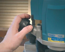 VIRUTEX - FR66P Défonceuse Bois & Plastique 1300W 230V - Profondeur De Fraisage 60 Mm -Magasin D'Outils Pour La Maison De Qualité VIRUTEX FR66P Defonceuse Bois Plastique 1300W 230V Profo 2