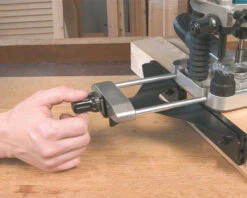 VIRUTEX - FR66P Défonceuse Bois & Plastique 1300W 230V - Profondeur De Fraisage 60 Mm -Magasin D'Outils Pour La Maison De Qualité VIRUTEX FR66P Defonceuse Bois Plastique 1300W 230V Profo 4