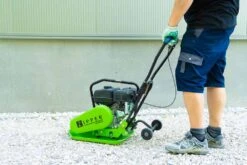 ZIPPER - ZI-RPE60 - Plaque Vibrante Thermique 4100 W - Plaque 350 X 510 Mm -Magasin D'Outils Pour La Maison De Qualité ZIPPER ZI RPE60 Plaque vibrante thermique 4100 W Plaque 2