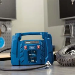 SCHEPPACH - Airforce 5 Compresseur Portatif 12V/230V Pression 8 Bar Max. + Kit D'accessoires 5 Pcs -Magasin D'Outils Pour La Maison De Qualité airforce5 scheppach ip